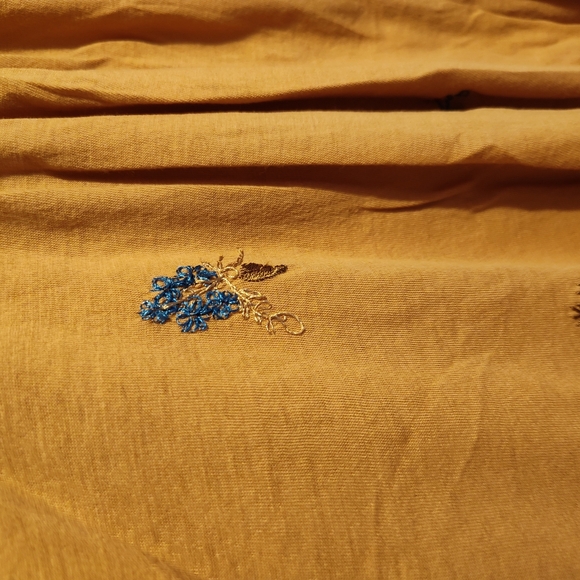 VINTAGE Y2K Hand Embroidered Language Los Angeles V-Neck Shirt With Fairy Sleeve - Picture 3 of 9